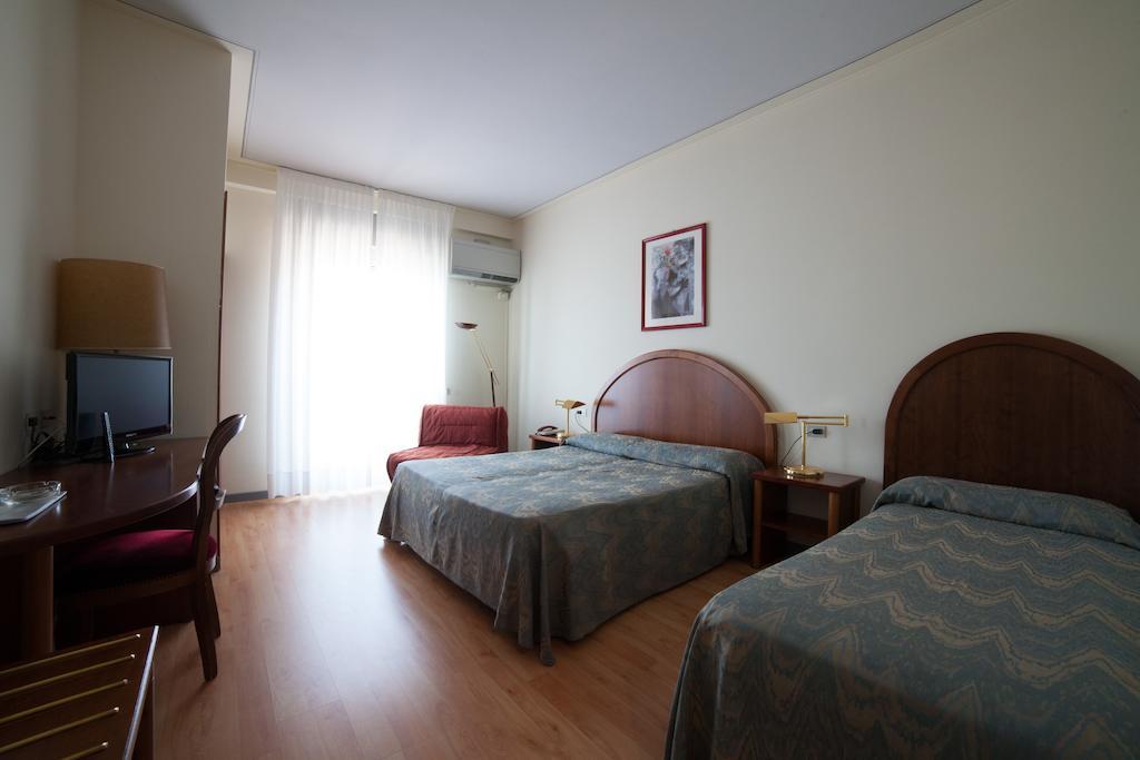 Albergo Miralago Verbania Bilik gambar